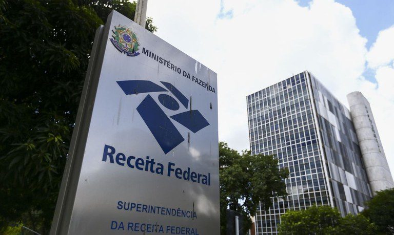 Audiência discute o processo de elaboração do novo regimento da Receita Federal