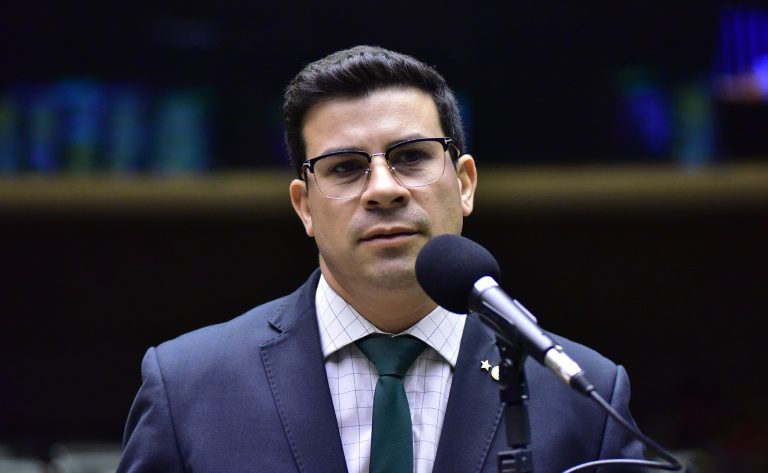 Comissão debate criação do Sistema Nacional de Finanças Solidárias no Brasil