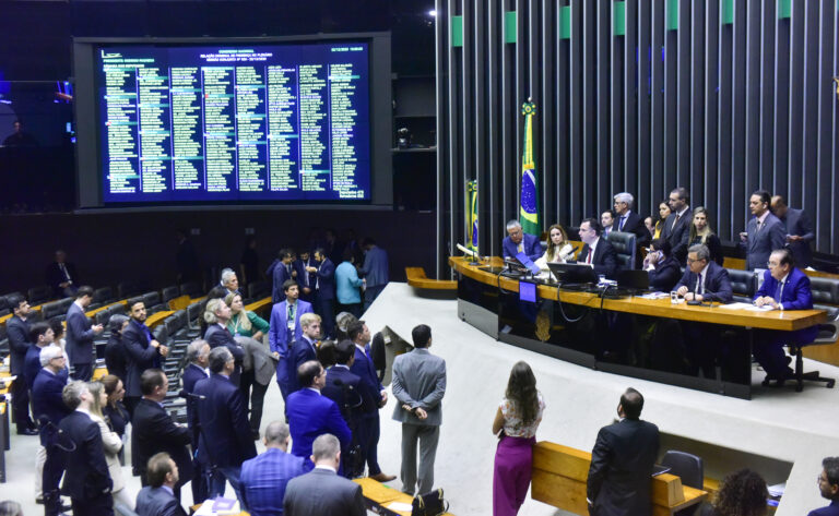 Congresso tem sessão na quinta-feira para análise de vetos presidenciais