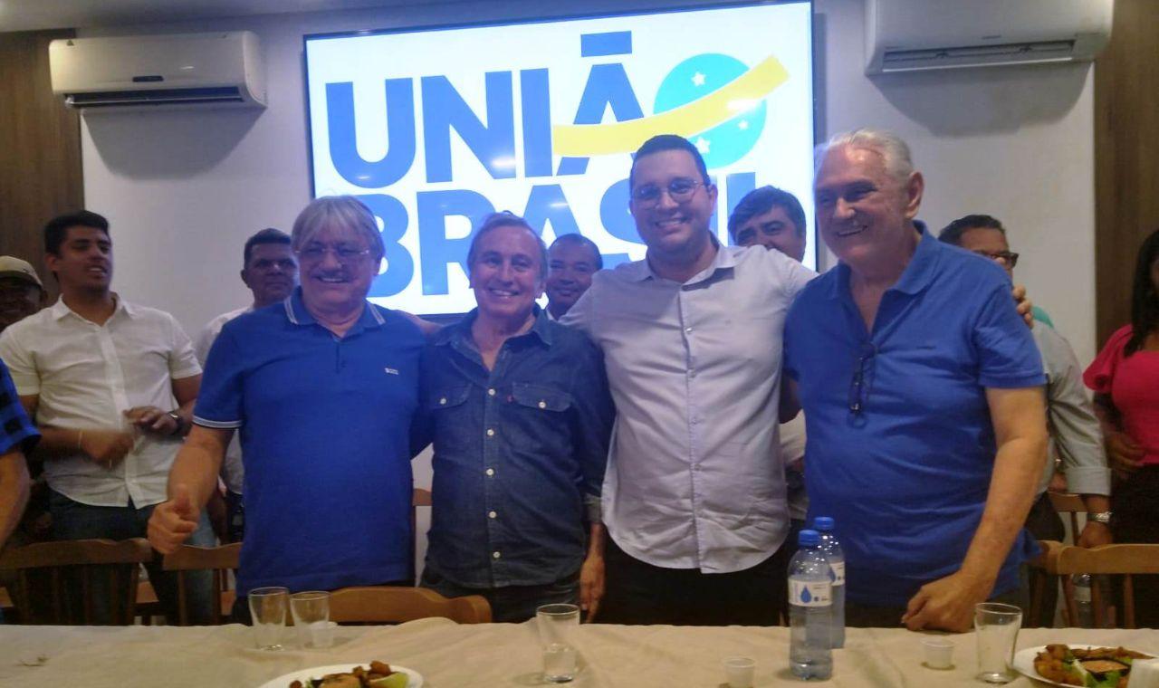DR. LUCAS NOVAES LANÇA PRÉ-CANDIDATURA A PREFEITO DE CABROBÓ, PE