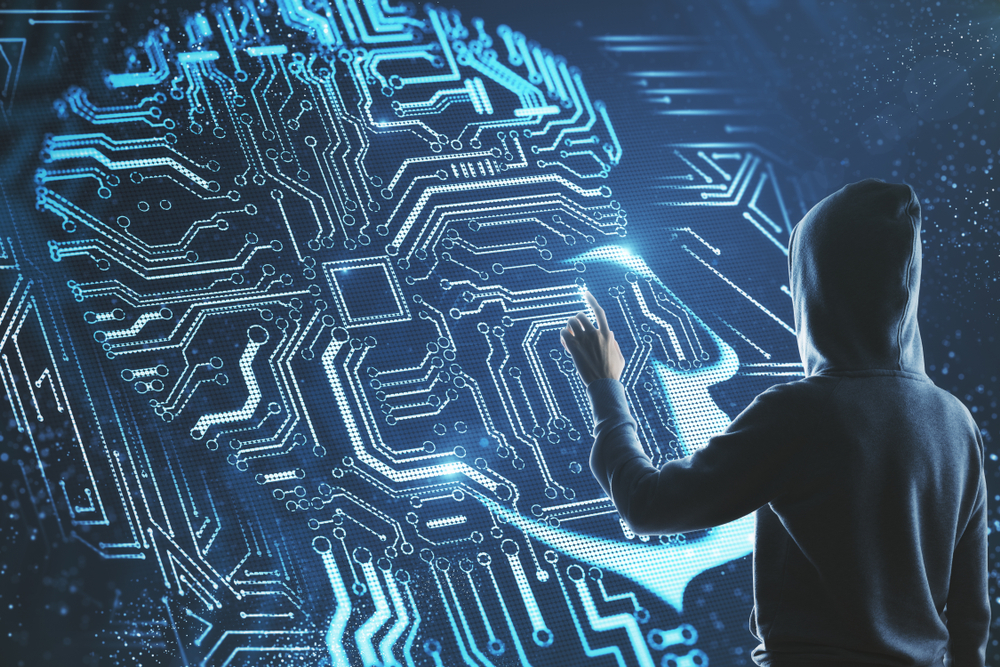 Exposição de dados pessoais potencializa golpes que usam IA
