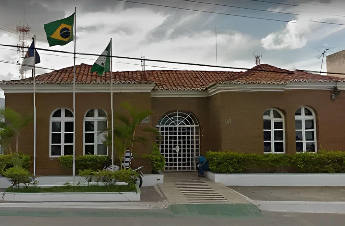 OURICURI: MPPE FIXA PRAZO PARA PREFEITURA REGULARIZAR PAGAMENTO DOS SERVIDORES