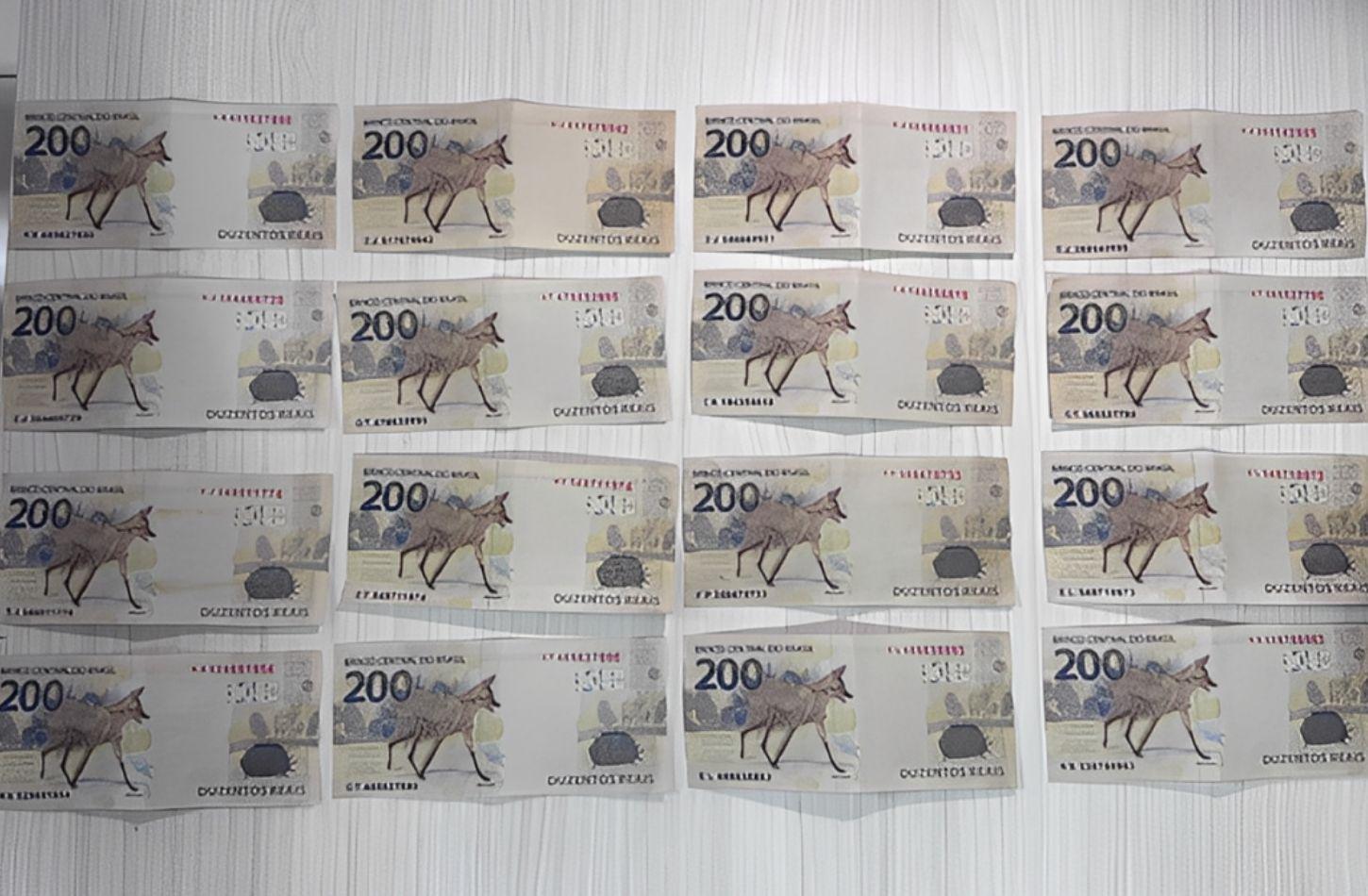 HOMEM É PRESO COM NOTAS FALSAS EM CARUARU, PE