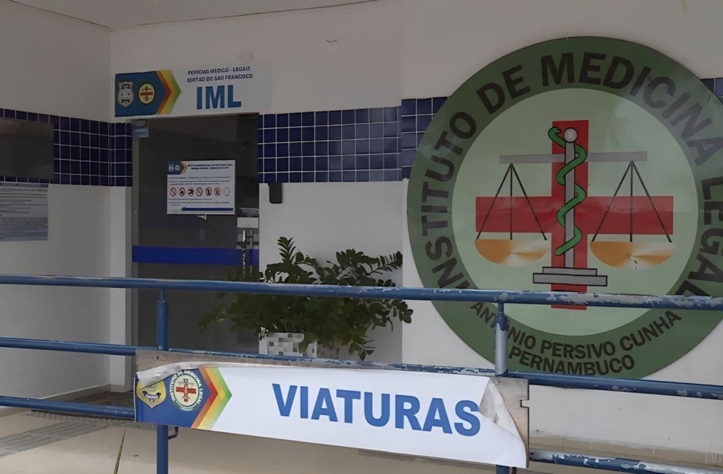 HOMEM É MORTO A FACADAS PELO IRMÃO EM DORMENTES, PE