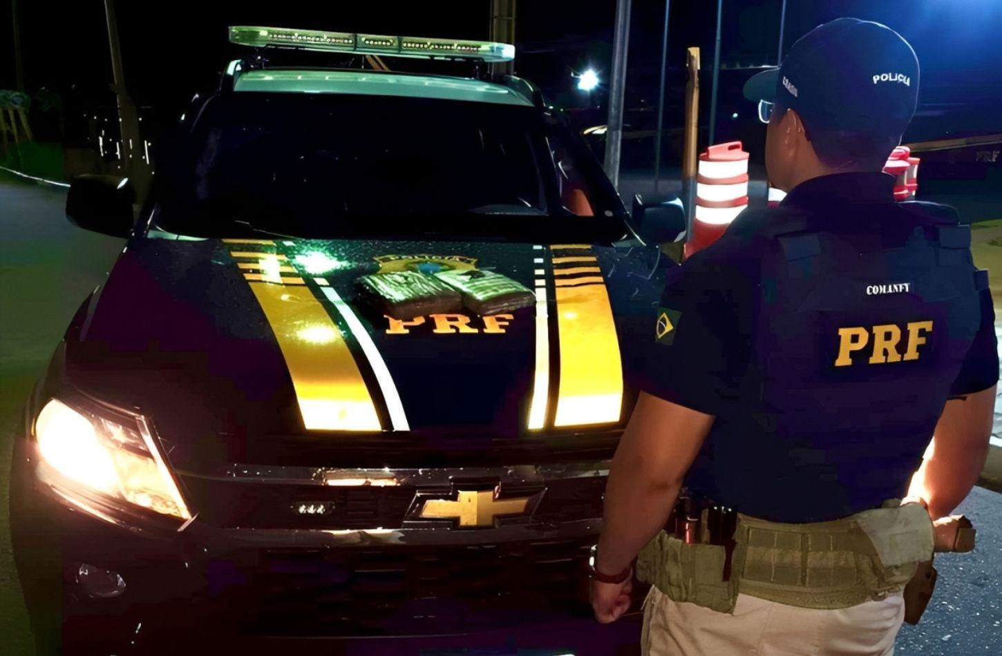 MULHER É DETIDA COM 2 KG DE 