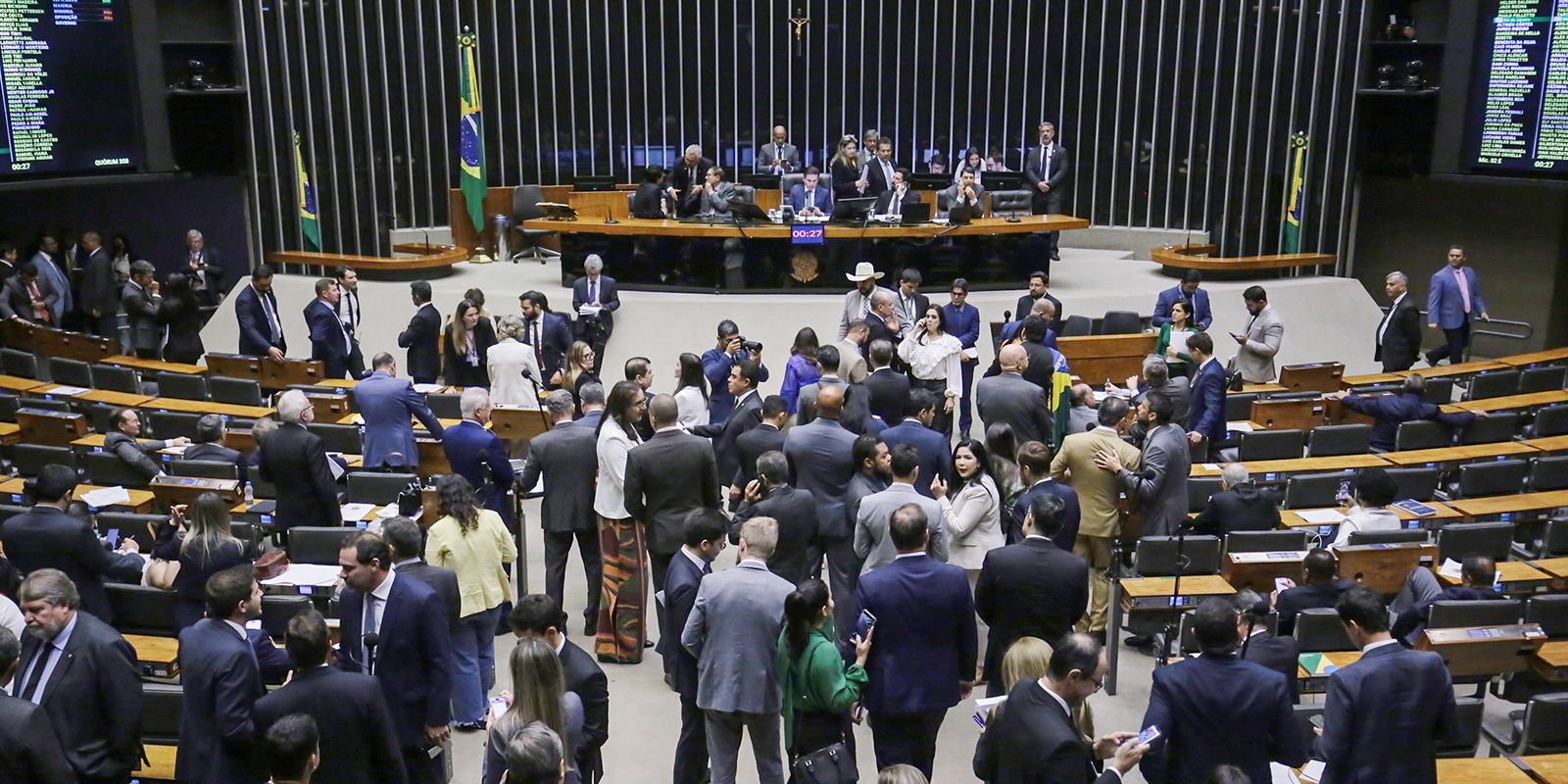 Câmara aprova Medida Provisória com novas regras para seguro-defeso 